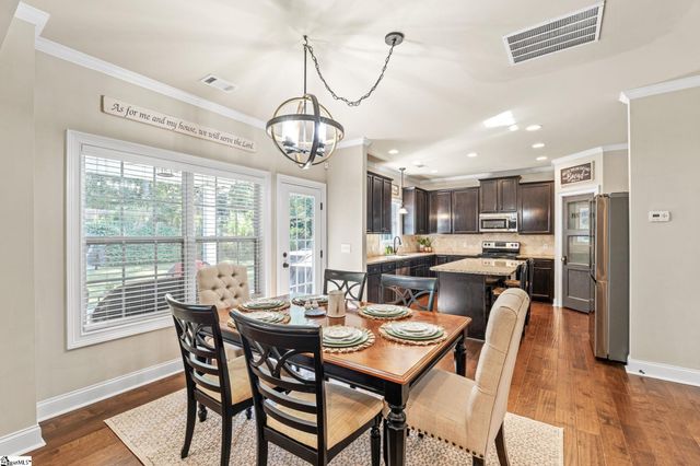 27 Laurelhart Lane, Simpsonville, SC 29681