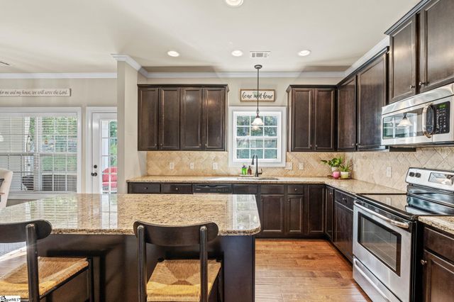 27 Laurelhart Lane, Simpsonville, SC 29681