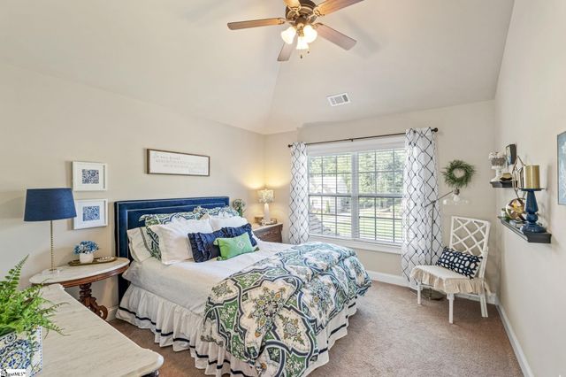 27 Laurelhart Lane, Simpsonville, SC 29681