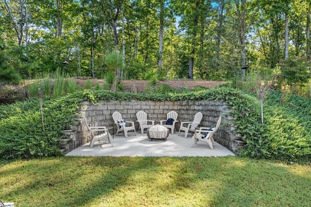 27 Laurelhart Lane, Simpsonville, SC 29681