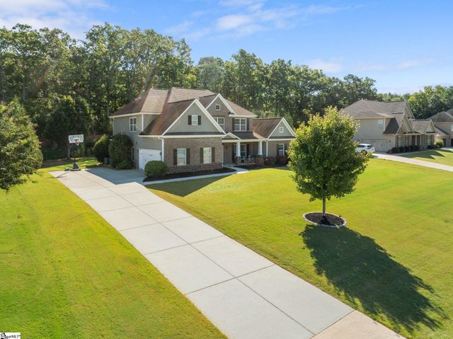 27 Laurelhart Lane, Simpsonville, SC 29681