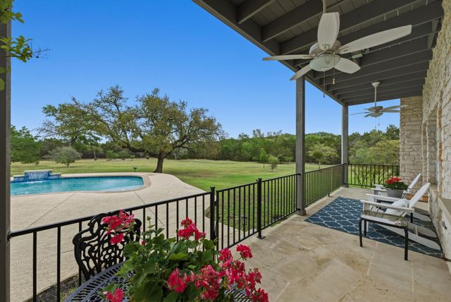 900 Canyonwood DR, Dripping Springs, TX 78620