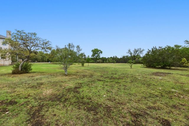 900 Canyonwood DR, Dripping Springs, TX 78620