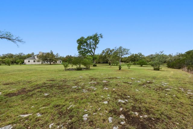 900 Canyonwood DR, Dripping Springs, TX 78620