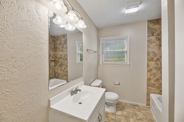 1604 Weiler Boulevard, Fort Worth, TX 76112