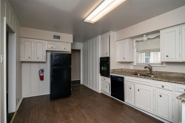 1604 Weiler Boulevard, Fort Worth, TX 76112