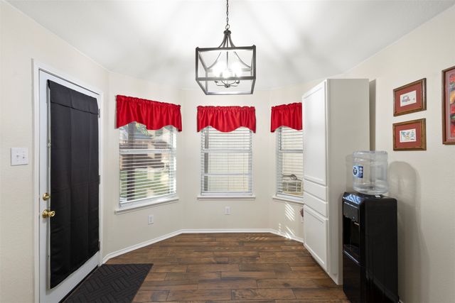 327 Choctaw Trail, Waxahachie, TX 75165