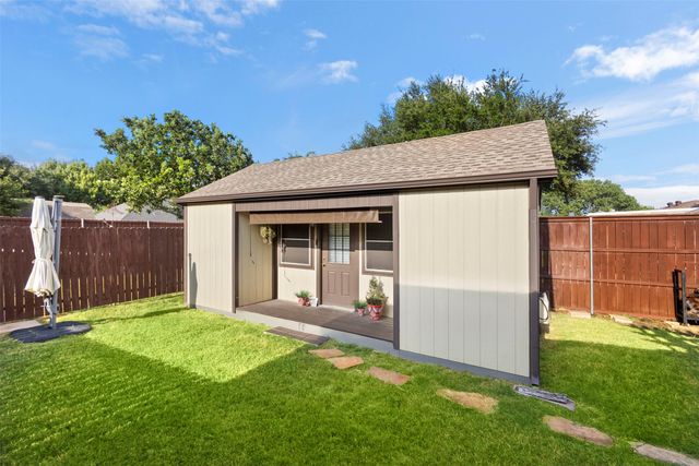 327 Choctaw Trail, Waxahachie, TX 75165