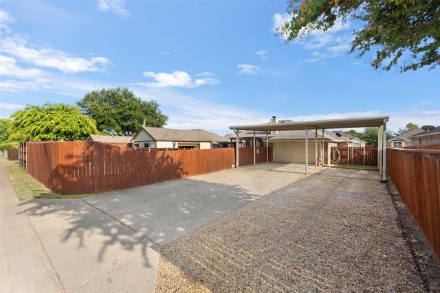 327 Choctaw Trail, Waxahachie, TX 75165