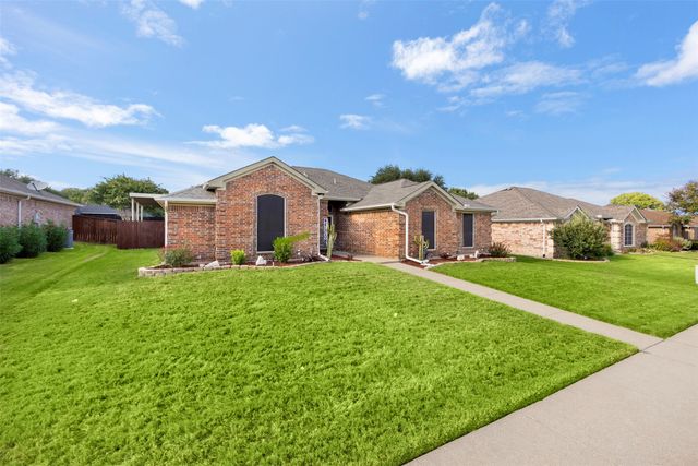 327 Choctaw Trail, Waxahachie, TX 75165
