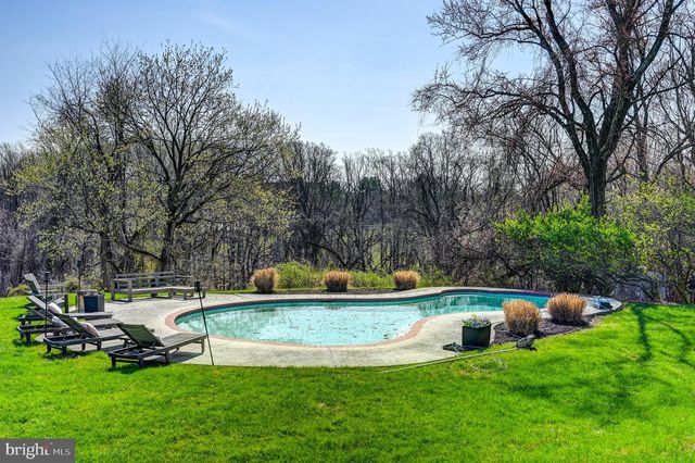 2615 POT SPRING RD, Lutherville Timonium, MD 21093