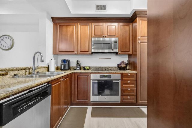 1660 Renaissance Commons Boulevard 2424, Boynton Beach, FL 33426