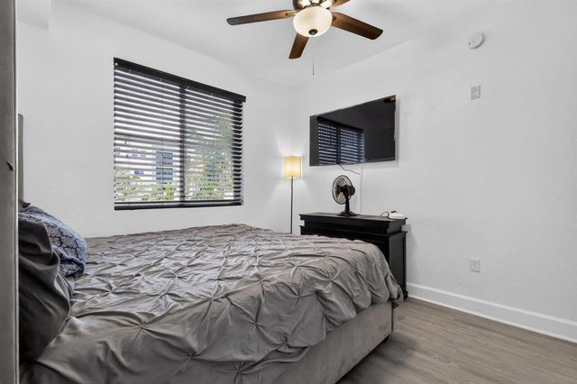 1660 Renaissance Commons Boulevard 2424, Boynton Beach, FL 33426