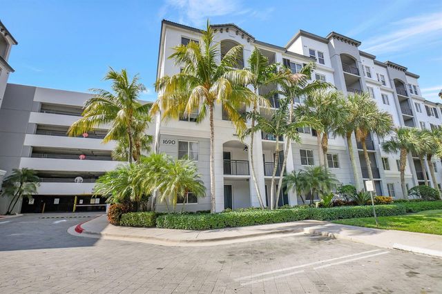 1660 Renaissance Commons Boulevard 2424, Boynton Beach, FL 33426