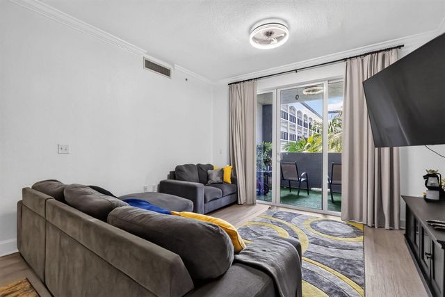 1660 Renaissance Commons Boulevard 2424, Boynton Beach, FL 33426