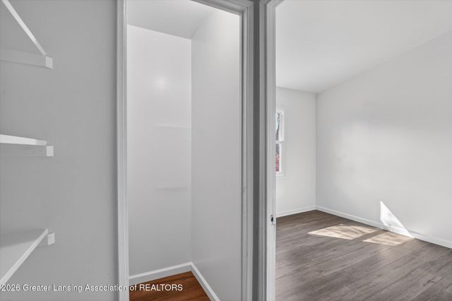 4812 Delbrook Avenue, Lansing, MI 48910