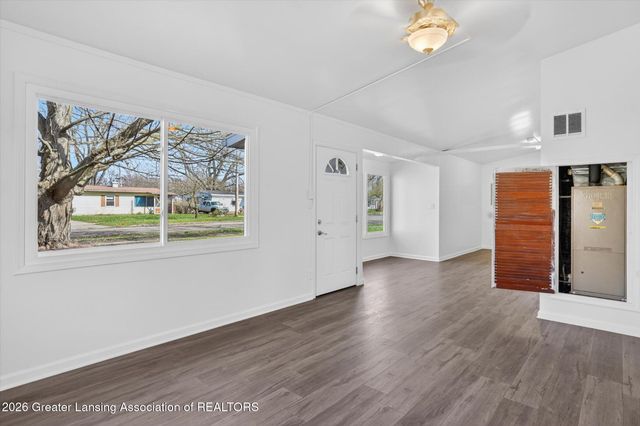 4812 Delbrook Avenue, Lansing, MI 48910