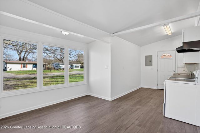 4812 Delbrook Avenue, Lansing, MI 48910