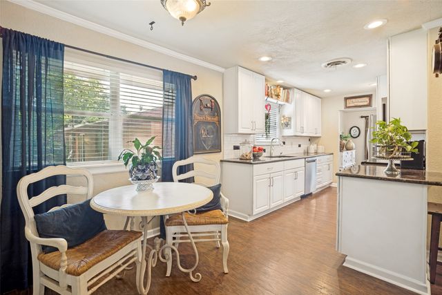 510 Northside Avenue, Lewisville, TX 75057