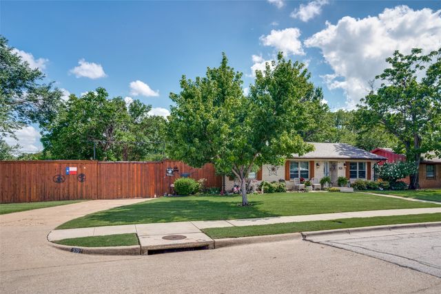 510 Northside Avenue, Lewisville, TX 75057