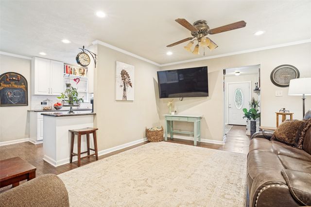 510 Northside Avenue, Lewisville, TX 75057