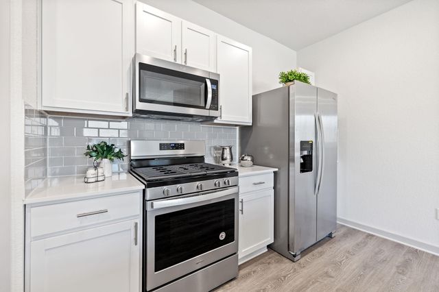 212 Florenz LN, Georgetown, TX 78628