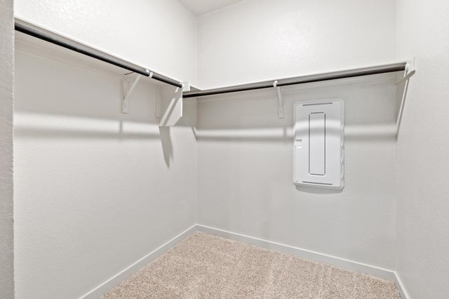 212 Florenz LN, Georgetown, TX 78628