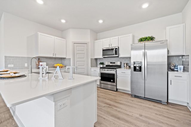 212 Florenz LN, Georgetown, TX 78628
