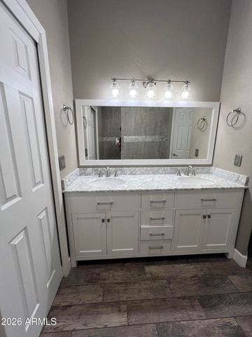 6563 E NORTHRIDGE Street, Mesa, AZ 85215