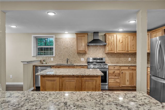 925 Jennings Lane, Azle, TX 76020