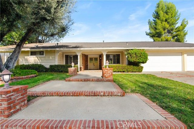 20751 De Forest, Woodland Hills (los Angeles), CA 91364