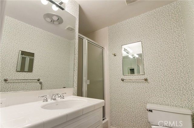 20751 De Forest, Woodland Hills (los Angeles), CA 91364