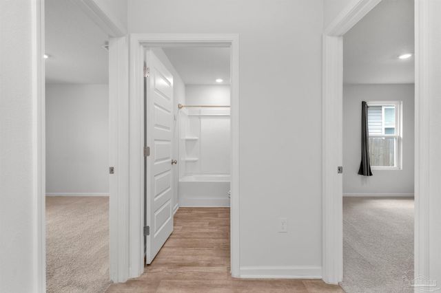 5631 Guinevere Ln, Milton, FL 32583