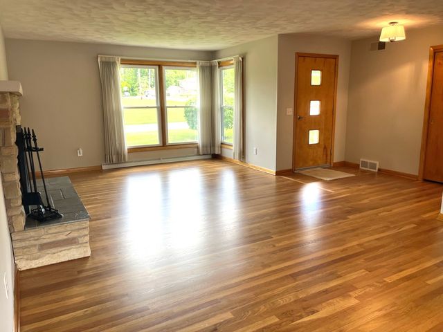 95 THIRD Avenue, Albion, PA 16401