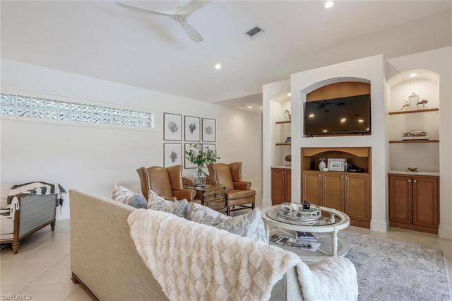 3137 Terramar DR, Naples, FL 34119