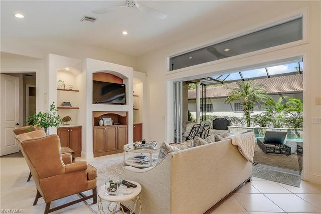 3137 Terramar DR, Naples, FL 34119