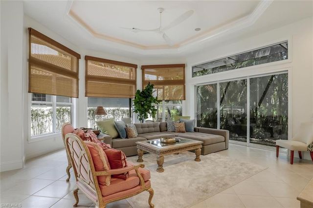 3137 Terramar DR, Naples, FL 34119