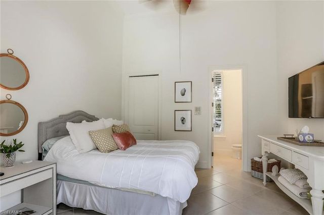 3137 Terramar DR, Naples, FL 34119