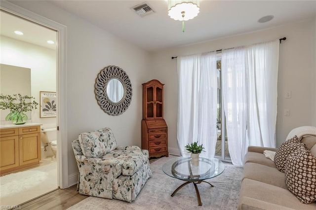 3137 Terramar DR, Naples, FL 34119