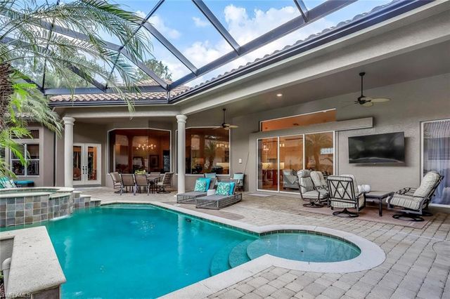 3137 Terramar DR, Naples, FL 34119