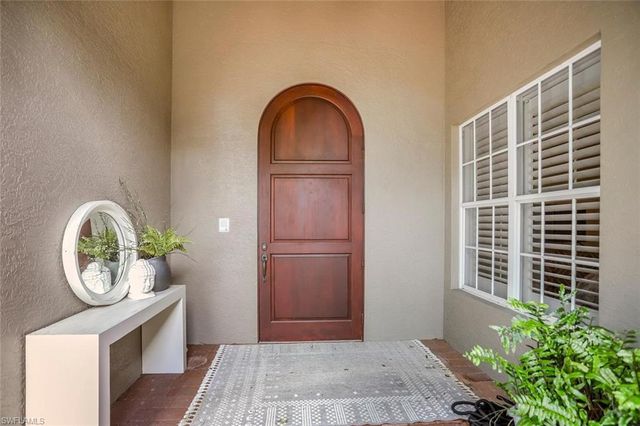 3137 Terramar DR, Naples, FL 34119