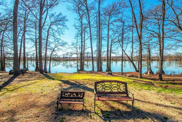 335 Old Dirt Road, England, AR 72046