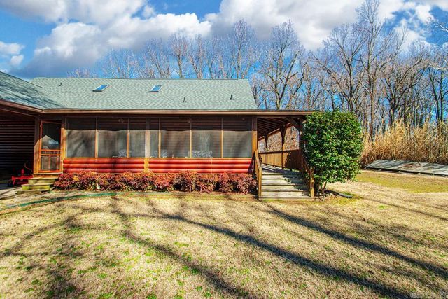 335 Old Dirt Road, England, AR 72046