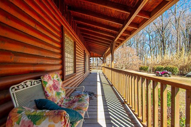 335 Old Dirt Road, England, AR 72046