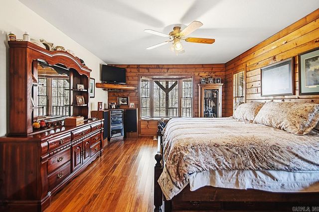 335 Old Dirt Road, England, AR 72046