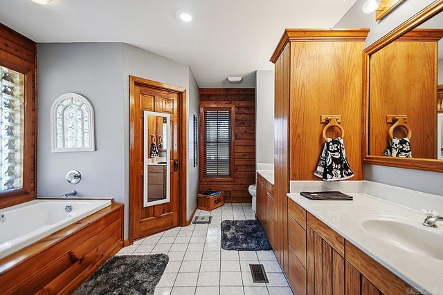 335 Old Dirt Road, England, AR 72046