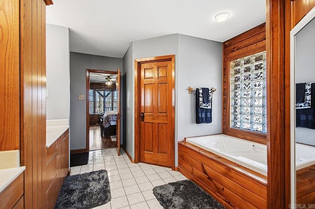 335 Old Dirt Road, England, AR 72046