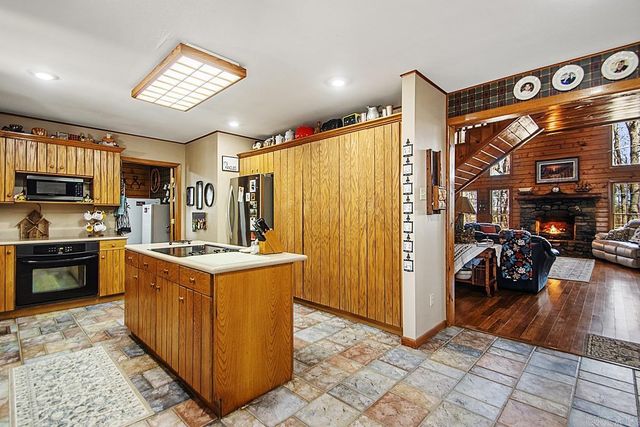 335 Old Dirt Road, England, AR 72046