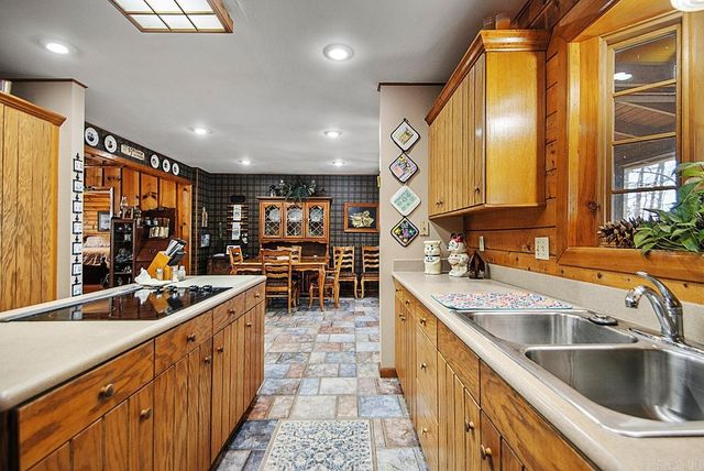 335 Old Dirt Road, England, AR 72046