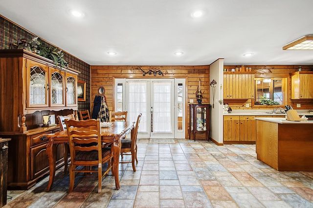 335 Old Dirt Road, England, AR 72046